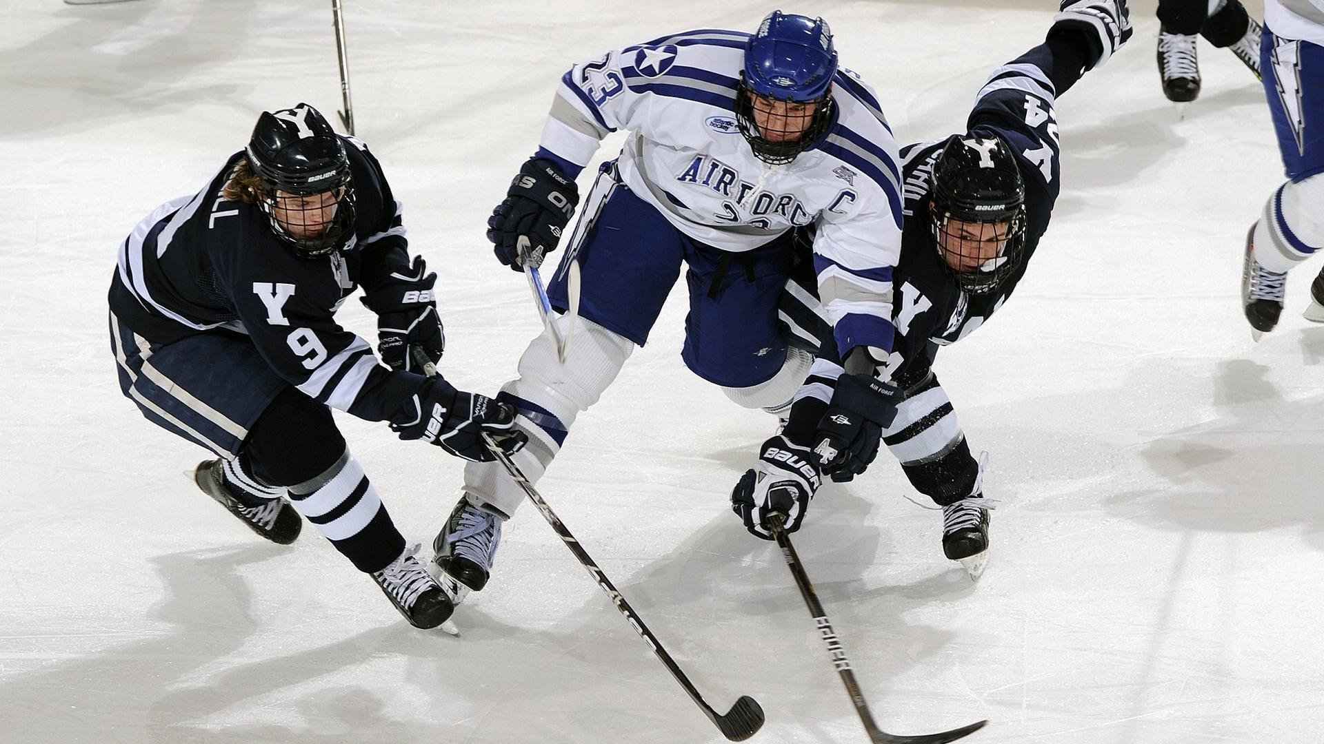 “青少年足球培训中心扩展到偏远地区”，青少年足球训练中心